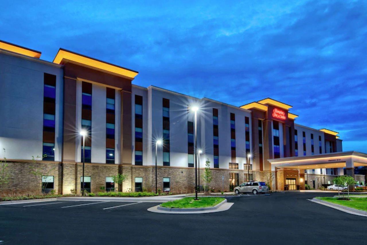 Hotel Hampton & 3*