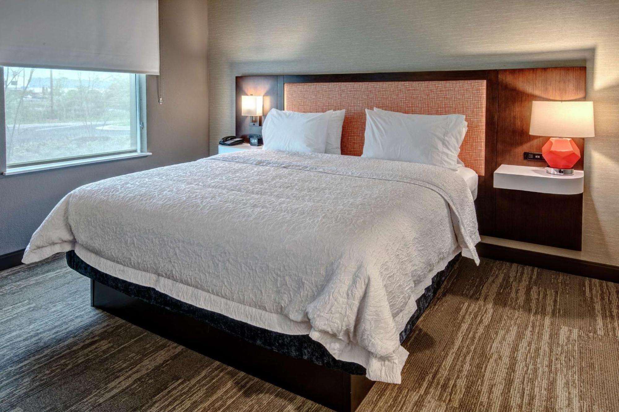 Hampton & Hotel Culpeper